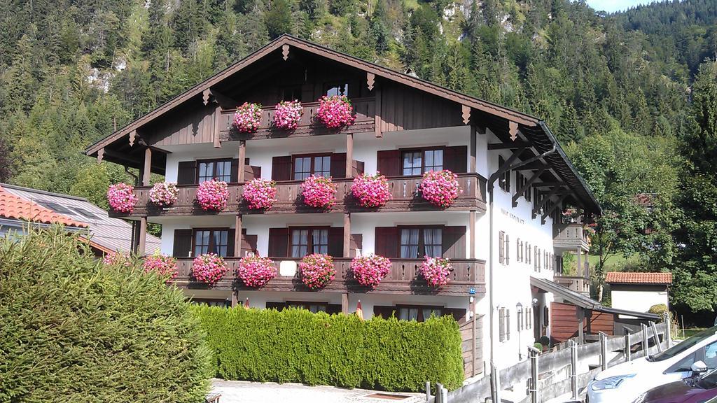 Haus Kirchplatz Reit im Winkl Exterior foto